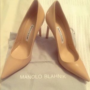 Manolo Blahnik BB Pointy Pump Nude